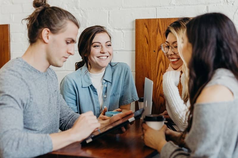 Internationaler Austausch bei Sprachreisen für Studenten